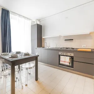  Apartamento Roomy Close To Subway M5!